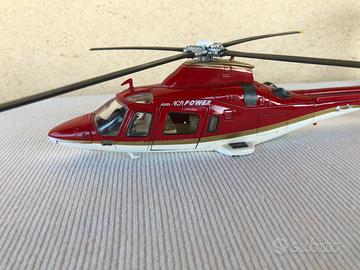 Modellino elicottero da collezione