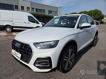 AUDI Q5 50 TFSI e quattro S tronic Business