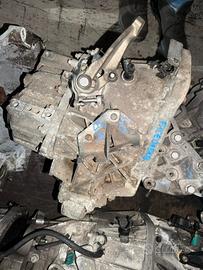 CAMBIO MANUALE IVECO F1CE0481B 6 MARCE