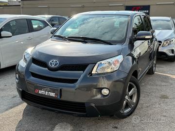 Toyota Urban Cruiser Urban 1.4 D-4D AWD Luxury