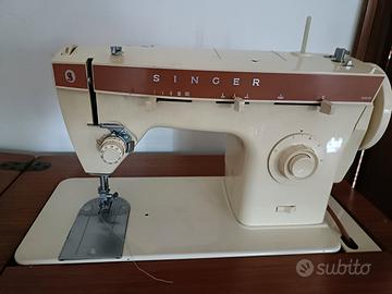 macchina da cucire Singer 368 con il suo mobile or