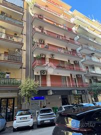 3 LOCALI A TARANTO