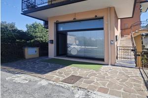 NEGOZIO A RONCADELLE