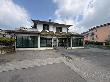 NEGOZIO A BRESCIA