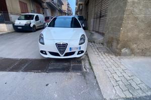 Alfa Romeo Giulietta 1750 TBi Quadrifoglio Verde