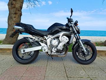 Yamaha FZ6 600 - Secondo proprietario, perfetta
