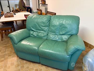 Divano 2 posti in vera pelle verde
