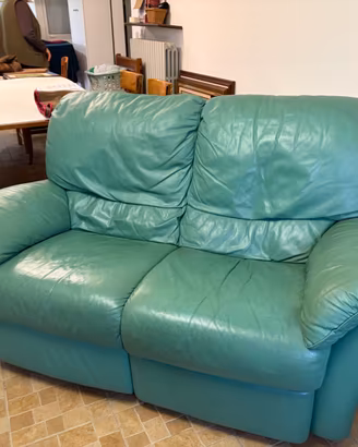 Divano 2 posti in vera pelle verde