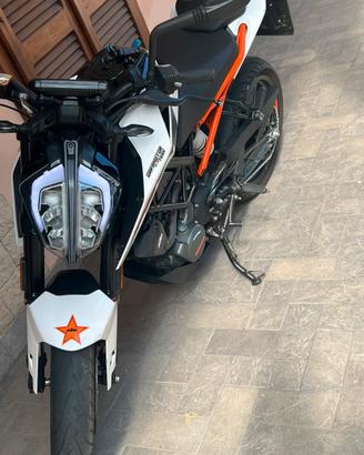 KTM Duke 125 ABS 2018 Perfetta Tagliandata