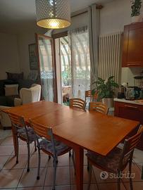 tavolo allungabile con sedie 