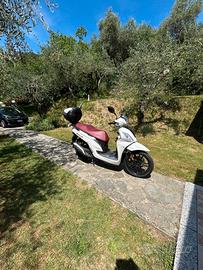 Symphony st  50 4t 2022 - 10600 km