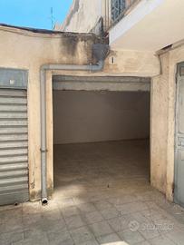 Garage in Via Francesca Corso