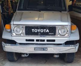 TOYOTA Land Cruiser - 1985