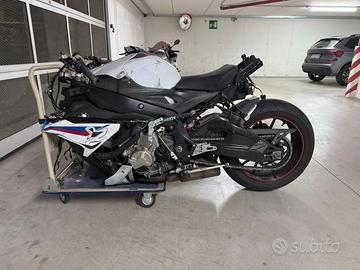 BMW S1000R 2018 incidentata – 34.000 km