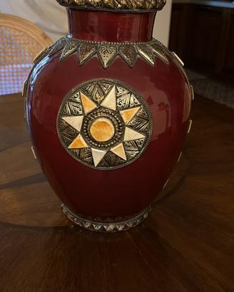 Vaso decorativo vintage in ceramica bordeaux