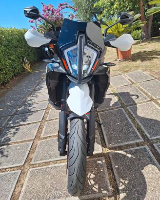 KTM 890 SMT