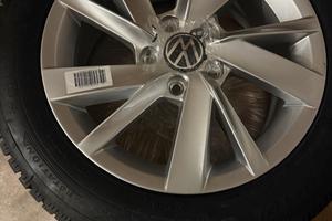 gomme e cerchi nuovi  mai usati origin