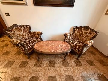 Poltrone e tavolino da Soggiorno