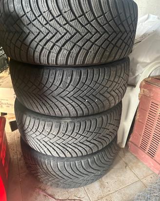 4 GOMME INVERNALI 225/45-17 HANKOOK