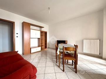 2 LOCALI A LA LOGGIA