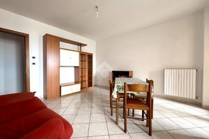 2 LOCALI A LA LOGGIA