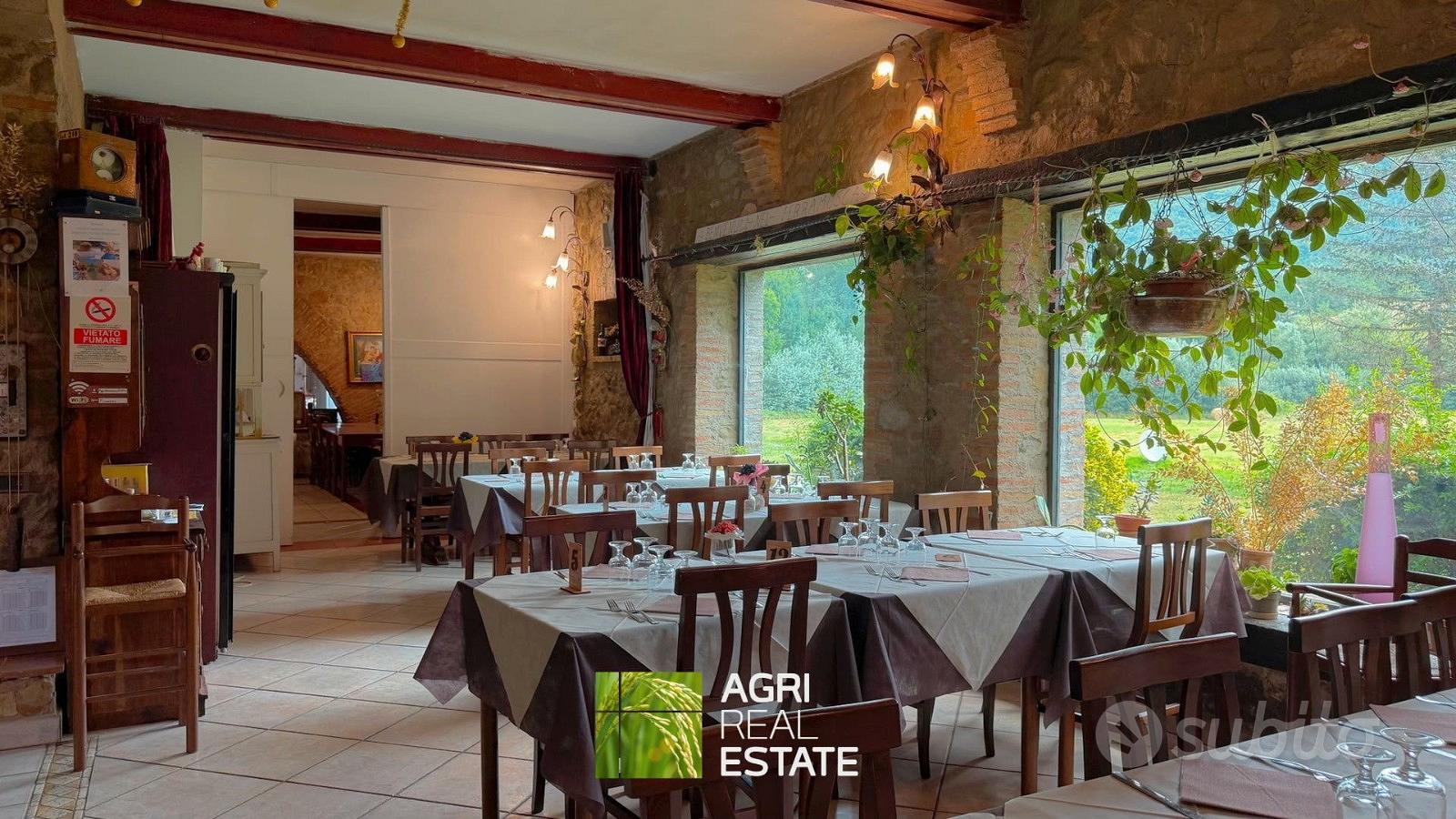 Agriturismo con azienda agricola di 4 ettari - Vista 4