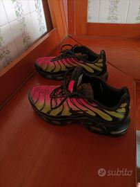Nike Air Max Plus GS (Tuned 1 / TN) nella colorazi