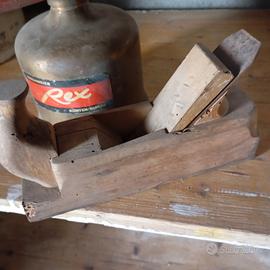 pialla antica completamente in legno