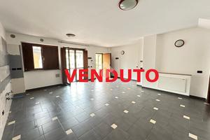 VILLA A SCHIERA A COLLEGNO