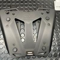 Supporto bauletto triumph tiger 900