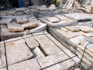 Pietre di recupero basolati per pavimentare