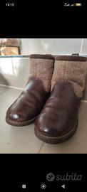 UGG in pelle waterproof taglia 33
