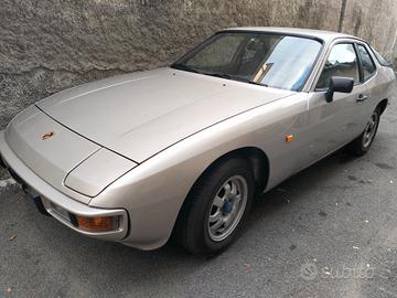 Porsche 924