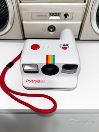 Polaroid go