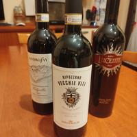 tre bottiglie di vino