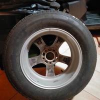 Cerchi da 16 con gomme estive Bridgestone
