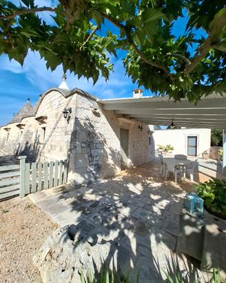 Trulli+lamia finemente ristrutturati a Locorotondo