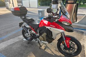 Ducati multistrada V4S 
