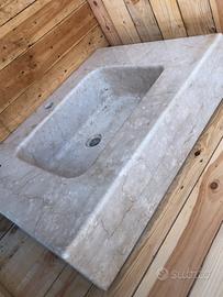 Lavello in marmo sospeso