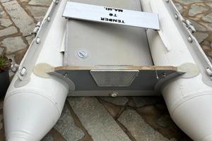 Gommone Tender motorizzato