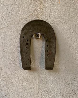Vecchio ferro di cavallo