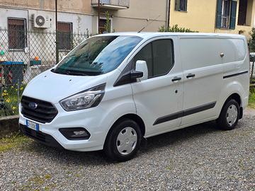 Ford transit custom 2023 doppia porta laterale 