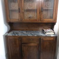 Credenza antica