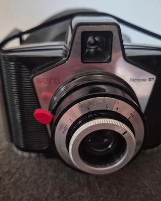 Macchina fotografica vintage Ferrania Eura 3M