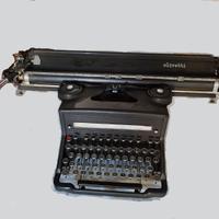 MACCHINA DA SCRIVERE OLIVETTI M40