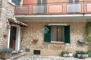Appartamento, completamente mobiliato