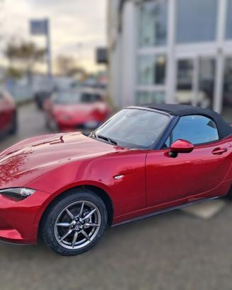 MAZDA MX-5 1.5L Skyactiv-G Exclusive-Line