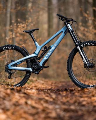MTB  DH  CANYON SENDER 2026 COME NUOVA