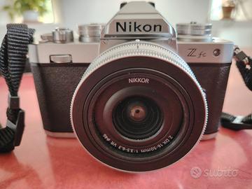 Nikon Z fc + garanz Nital più treppiede Manfrotto 