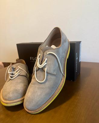 Scarpe Stringate Florsheim in Camoscio Beige